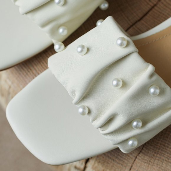 PERLE Leather Pearl-Embellished Low-Block Heel Mule / US 3 / Dane Fashion - Picture 3 of 7